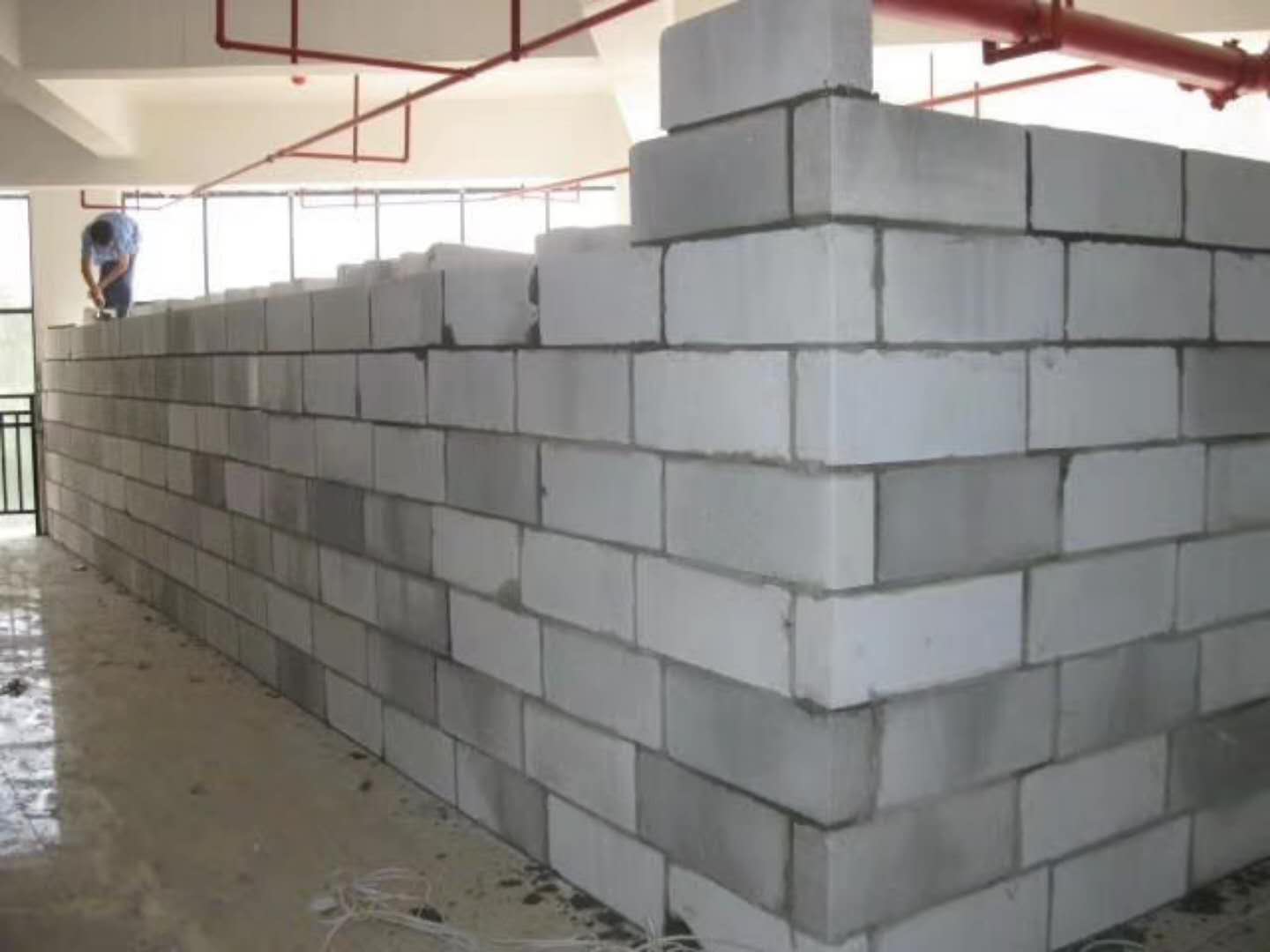 天柱蒸压加气混凝土砌块承重墙静力和抗震性能的研究
